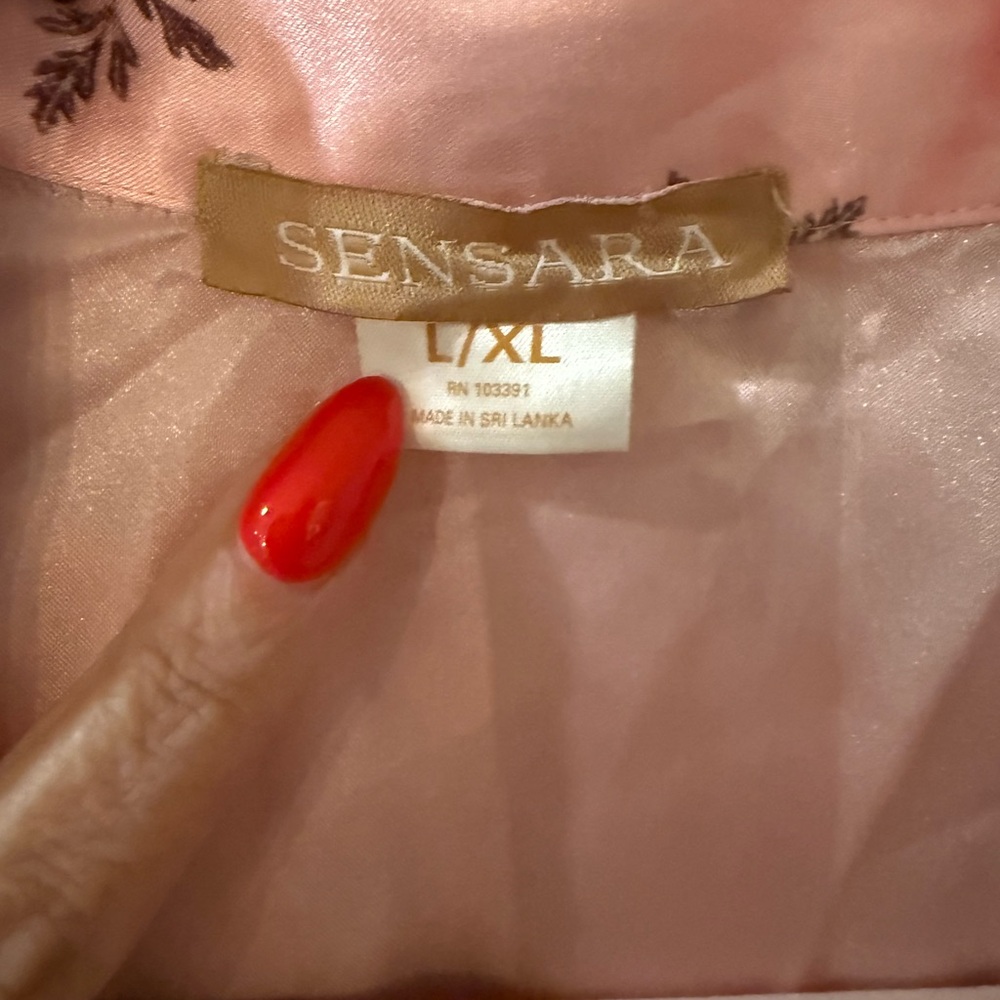 Sensara vintage Floral Satin Robe in Pink - Picture 5 of 6